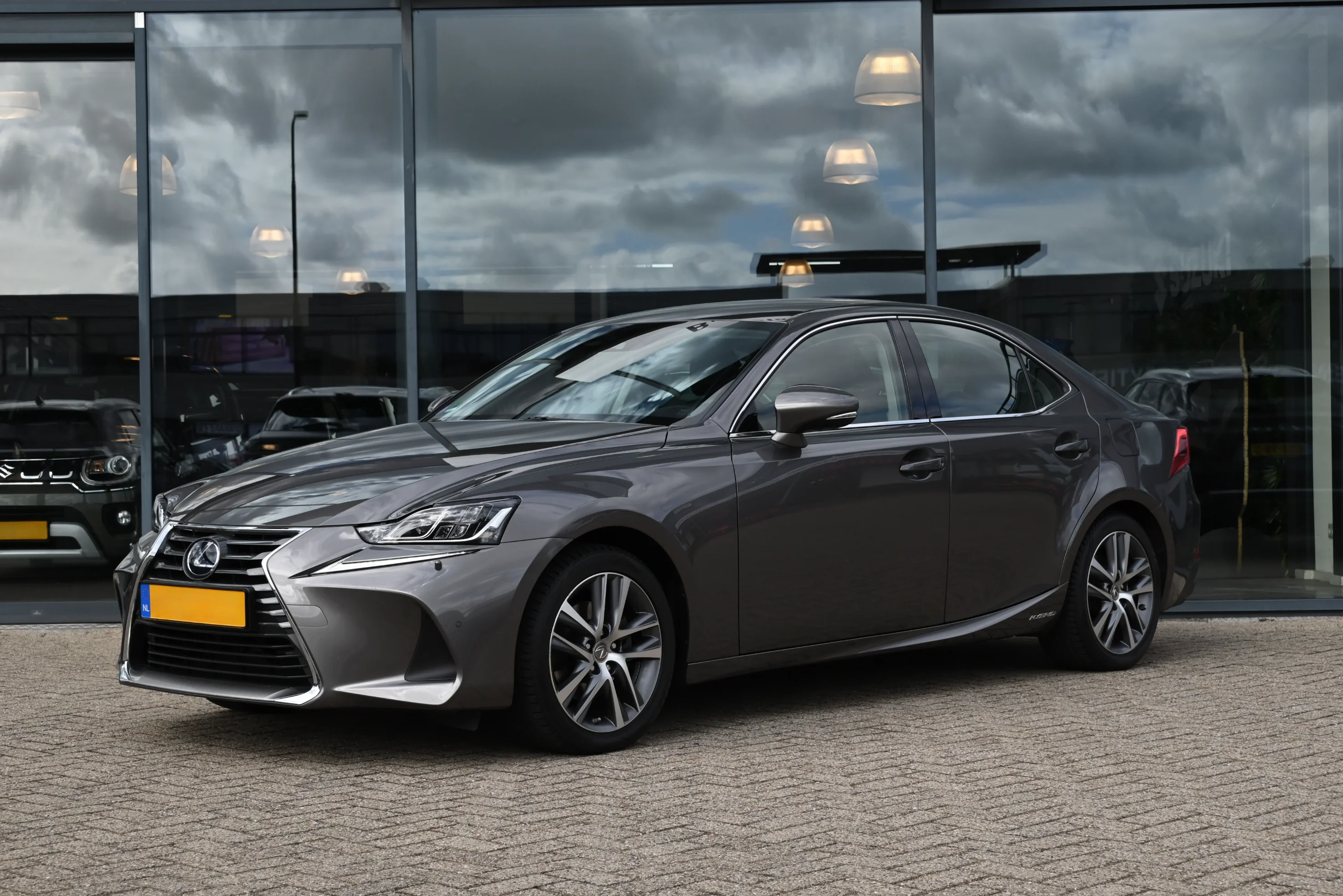 Lexus 2